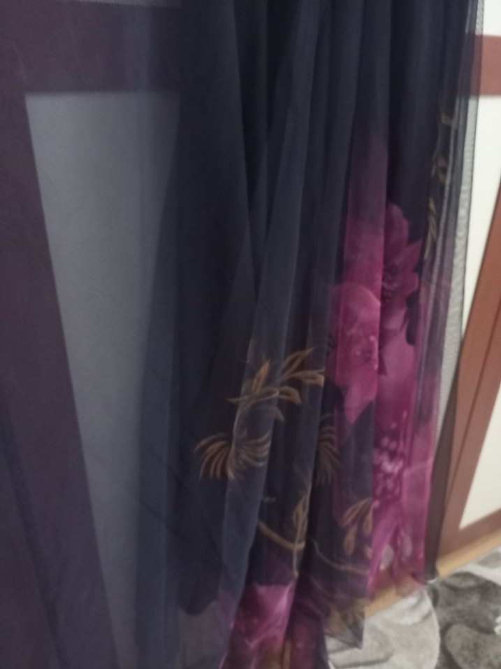 Mor V Yaka Uzun Drapeli Gece Elbisesi - Görsel 3