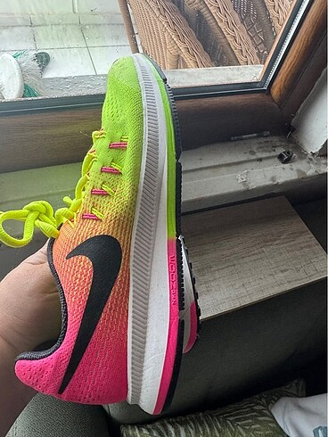 Nike NIKE renkli birkaç kez kullanılmış 40 numara