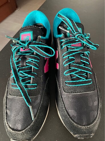 New Balance Spor ayakkabı