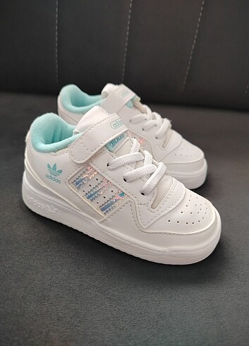 Adidas orjinal 25 numara