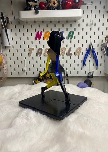  Beden Renk Ena - 16 cm Figür
