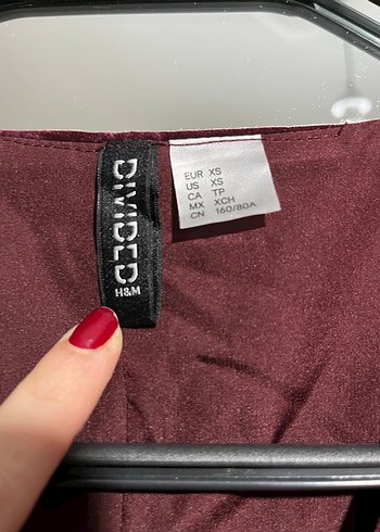 Bordo Süet V Yakalı Drapeli Kolsuz Bluz - Görsel 3