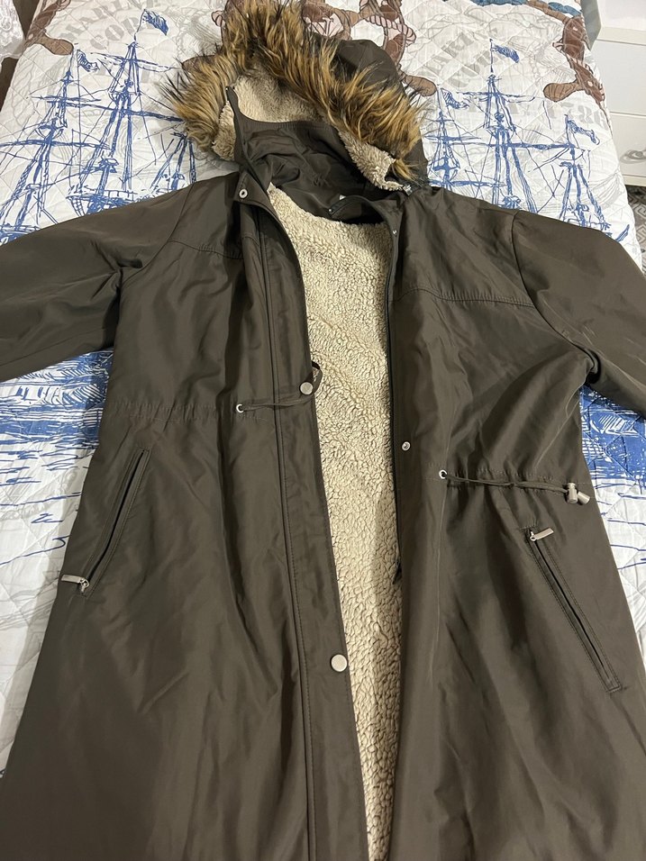 Haki yeşili Uzun Kadın Mont, Kürk Detaylı - Görsel 2