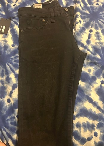 Siyah Dar Kesim Kadın Denim Pantolon - Görsel 3