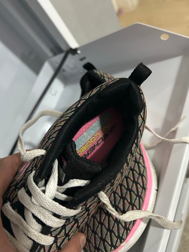 Yüksek Topuklu Pembe Gri Yılan Desenli Spor Ayakkabı - Görsel 4