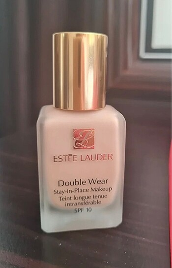 Beden Estee lauder fondöten