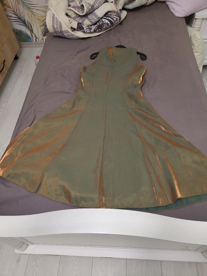 Yeşil tafra Parlak Drapeli Uzun Kadın Abiye - Görsel 2