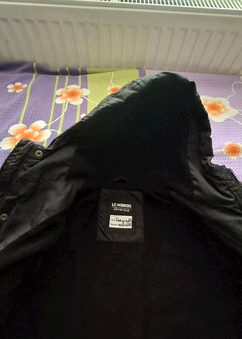 Siyah Kapüşonlu erkek çocuk Kış Montu  ( 7yaş 122cm) - Görsel 4