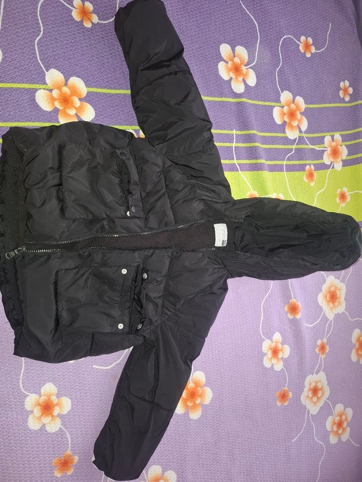 Siyah Kapüşonlu Kadın Kışlık Mont 7 yaş 122 cm - Görsel 3