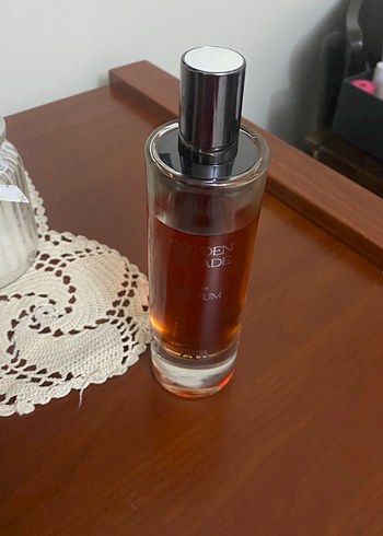 ZARA Golden Decade Parfüm - Görsel 4