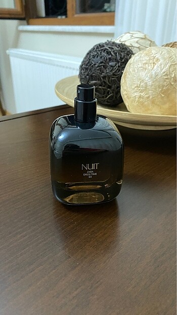 ZARA NUIT