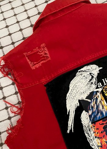 Kırmızı Düğmeli Kolsuz Denim Ceket - Görsel 6