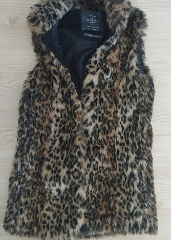 Kürk Detaylı Leopar Desenli Kadın Yelek