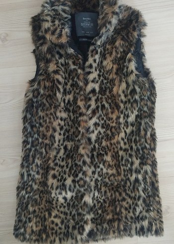 Bershka Kürk Detaylı Leopar Desenli Kadın Yelek