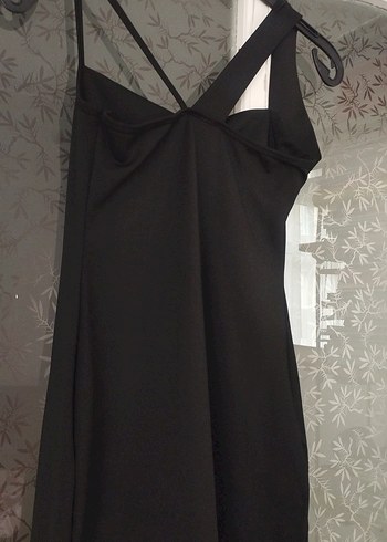 siyah yırtmaçlı elbise - Görsel 5