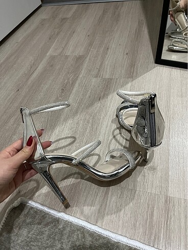 38 Beden gri Renk Topuklu ayakkabı
