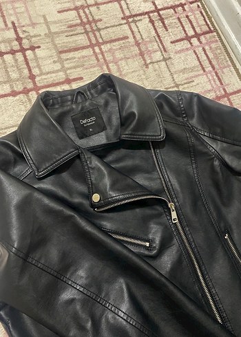Defacto Kadın Siyah Deri Biker Ceket