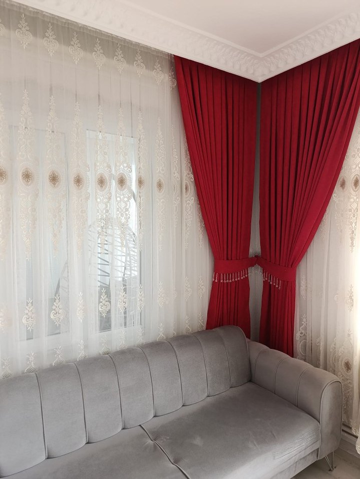 Nakışlı Klasik Kırmızı Perde - Görsel 2