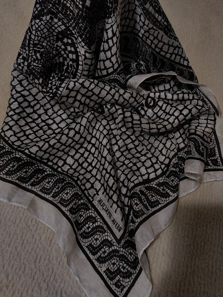 Refik İpekçi Fular - Görsel 3