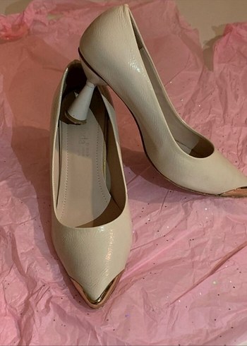 Bej Yılan Desenli Stiletto Topuklu Kadın Ayakkabı