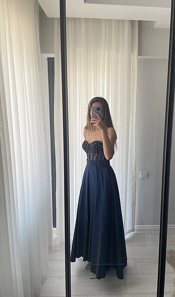 Lacivert taşlı saten abiye