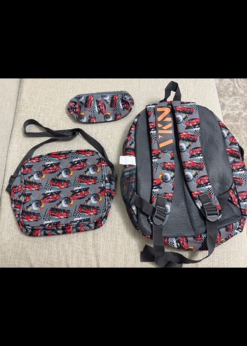 Gri Yarış Arabası Desenli Çocuk Okul Çantası Seti - Görsel 2