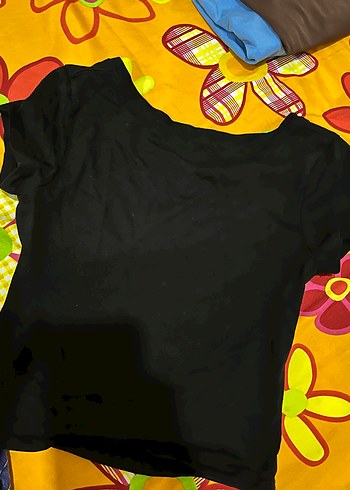 sırtı açık siyah crop - Görsel 2