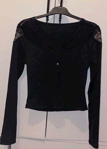 Dantel Detaylı Siyah Gotik Bluz - Görsel 3
