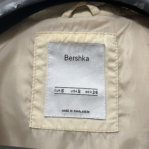 Bershka BERSHKA MARKA TRENÇKOT