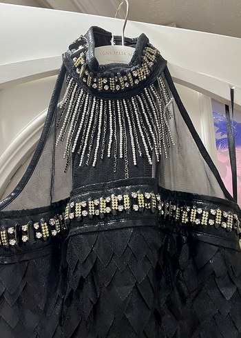 Püskül Detaylı Siyah Uzun Gotik Abiye - Görsel 2