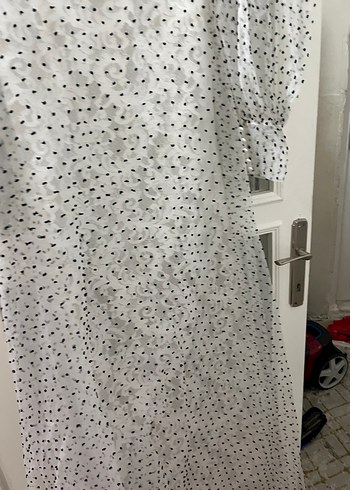 Şeffaf Puantiyeli Uzun V Yaka Abiye Elbise - Görsel 7