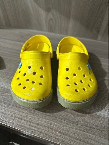 Çocuk crocs terlik
