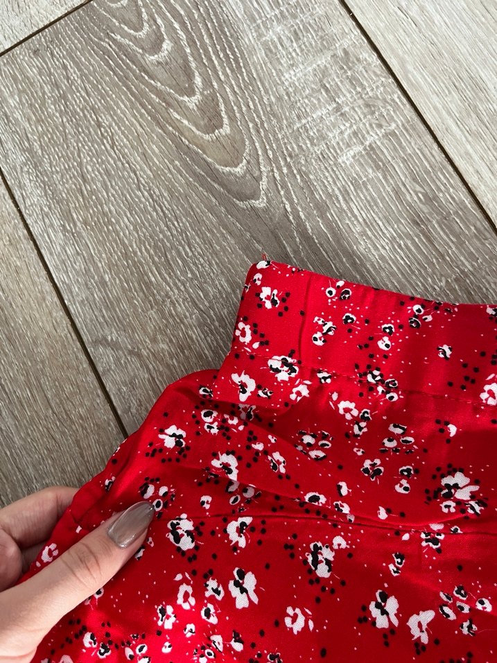 Çiçek Desenli Kırmızı şortlu  Etek - Görsel 4