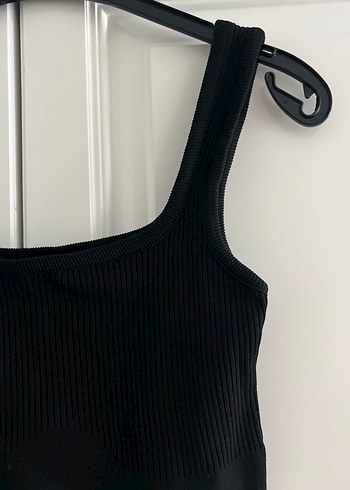 Siyah crop - Görsel 2