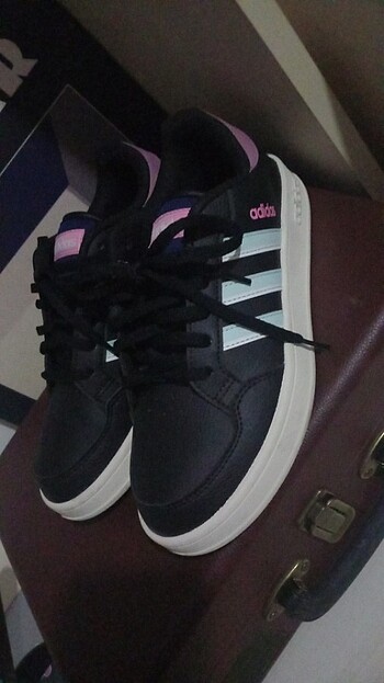 38 Beden siyah Renk Orjinal adidas spor ayakkabı
