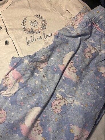 Diğer Kadın at figürlü pijama