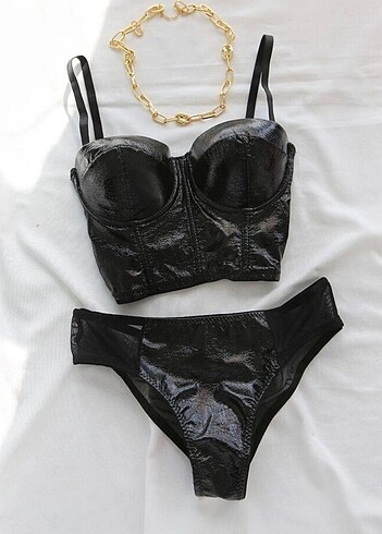 Bralet takım