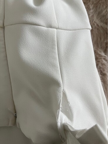 Yırtmaçlı beyaz abiye - Görsel 6