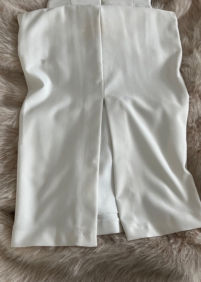 Yırtmaçlı beyaz abiye - Görsel 2