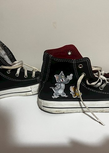 38 Beden Tom ve Jerry Baskılı Converse