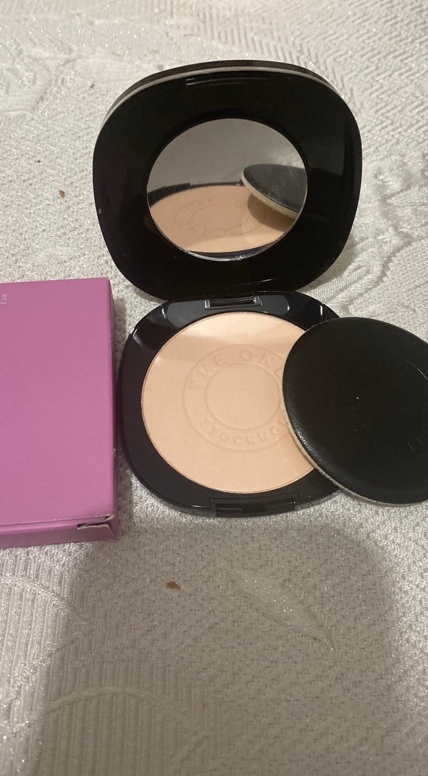 The One aydınlatıcı sıkıştırılmış pudra Oriflame - Görsel 3