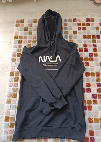 Kadın Siyah NASA Baskılı Kapüşonlu Sweatshirt