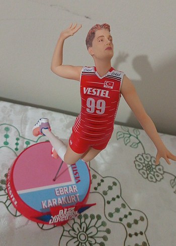 Beden Vestel Kırmızı Basketbolcu Figürü Ebrar Karakurt