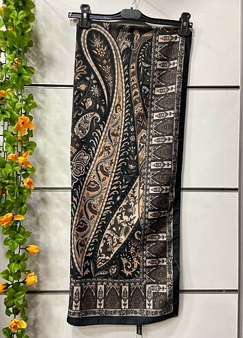 Beden DESENLİ ŞAL
