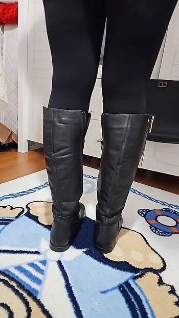 Elle Kadın çizme