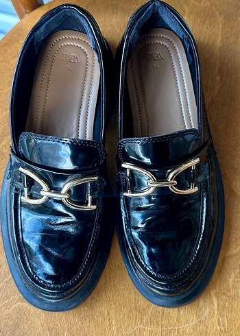 34 Beden Parlak Siyah Tokalı çocuk Loafer