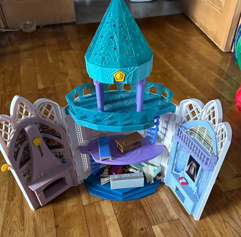 Mavi Oyun Evi Oyuncağı - Görsel 2