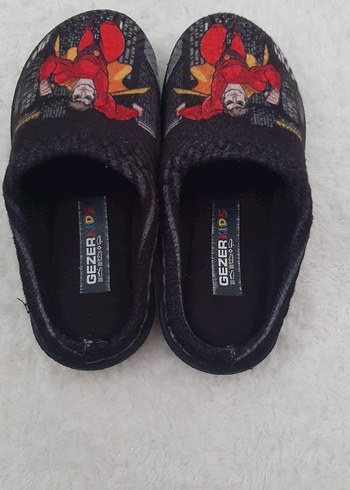 Baskılı Kırmızı Erkek Çocuk Ev Terliği - Görsel 3