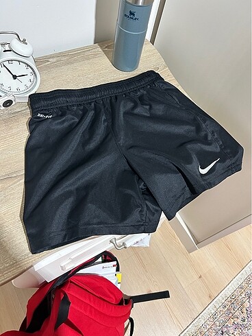 Nike şort