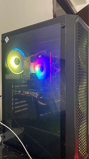 Beden Renk AMD RX580 8gb ekran kartı 16 gb ram i5 12.nesil işlemci